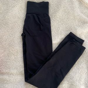 Perfect condition B+T black glute contour leggings